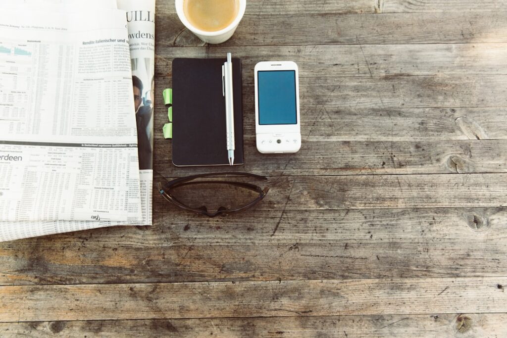 découvrez tout ce qu'il faut savoir sur les grilles salariales : définition, fonctionnement, exemples et conseils pour bien comprendre et négocier votre rémunération.
