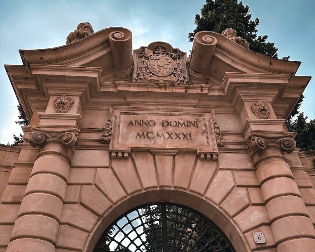 accédez à toutes vos ressources académiques sur notre portail dédié aux étudiants et enseignants : cours, notes, supports pédagogiques et actualités universitaires au même endroit.