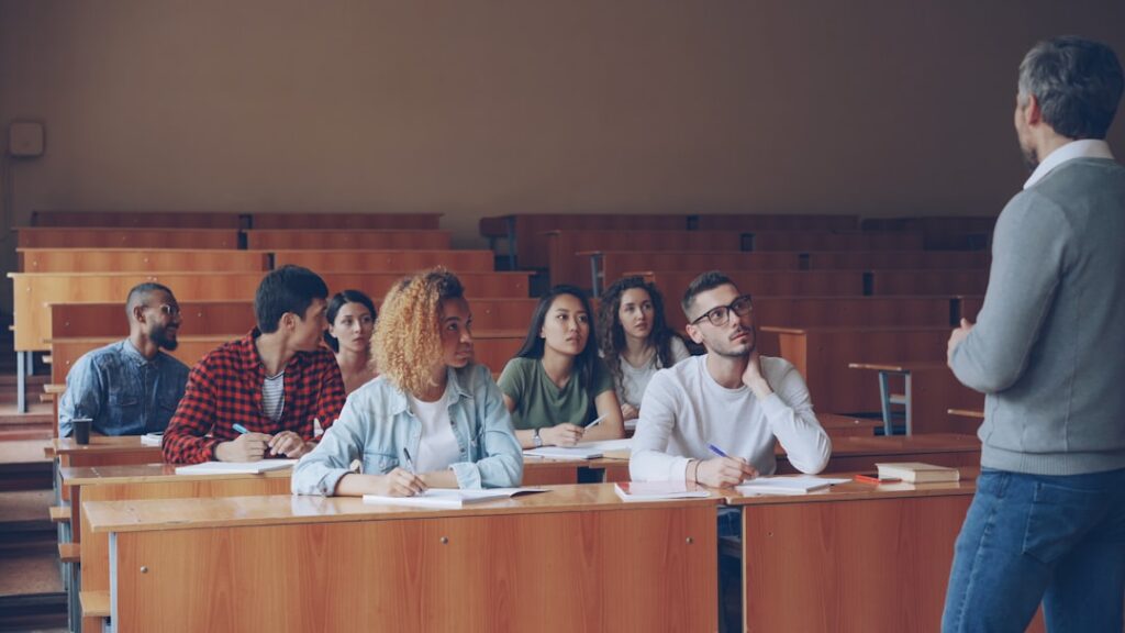 découvrez nos formations pour enseignants : développez vos compétences pédagogiques, accédez à des ressources innovantes et améliorez vos pratiques en classe. inscrivez-vous dès maintenant !